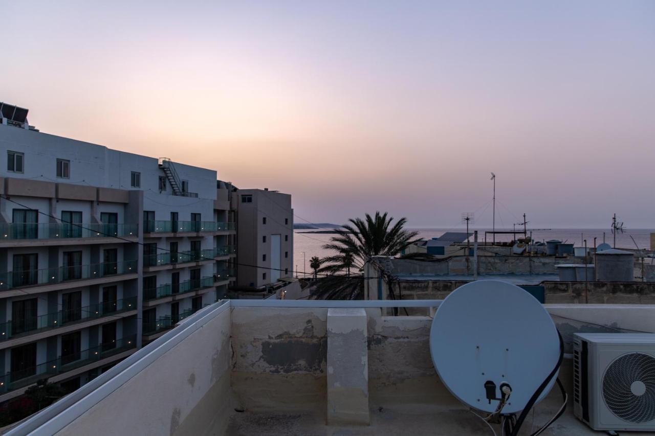 Dolmen Court Flat 10, Qawra Apartment St. Paul's Bay Bagian luar foto